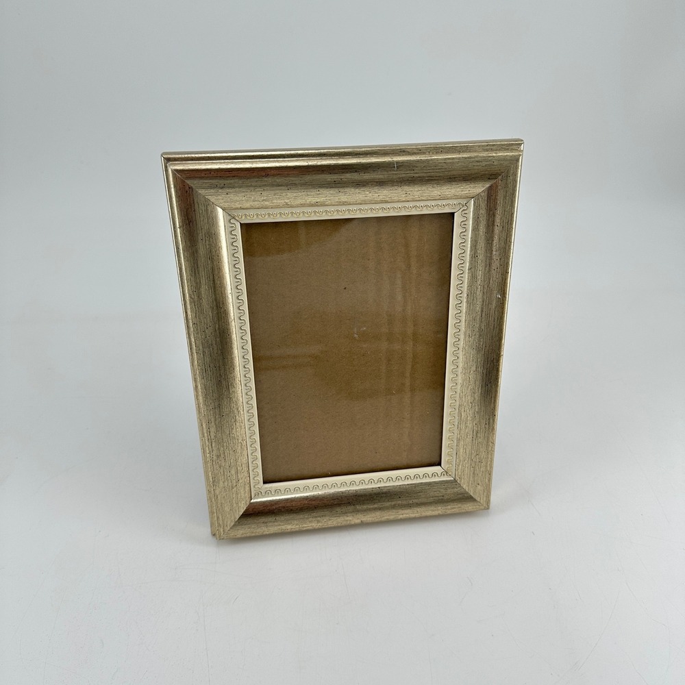 Champagne Gold 5x7 Picture Frame Scalloped Trim Metallic Tabletop Display